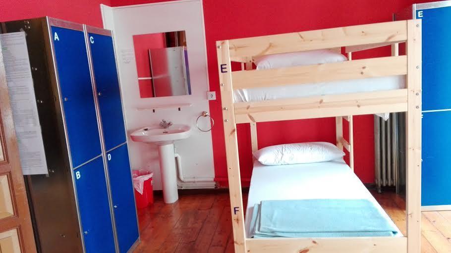 לאנס Albergue La Casona Del Peregrino מראה חיצוני תמונה